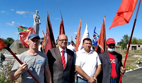В Соль-Илецке состоялся автопробег к 75-летию Победы в Великой Отечественной войне